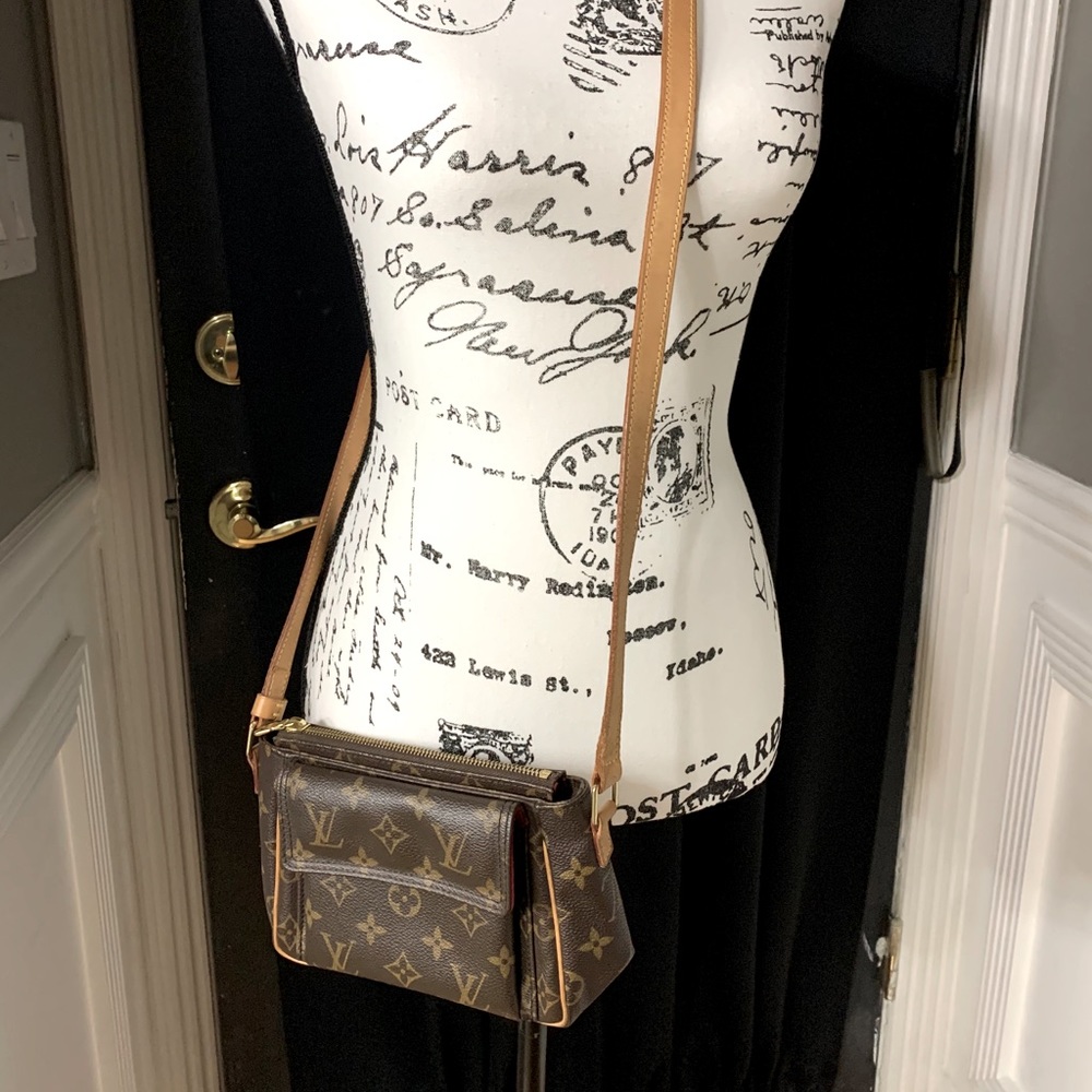 ❤️AUTHENTIC LOUIS VUITTON VIVA COTE PM CROSS BODY